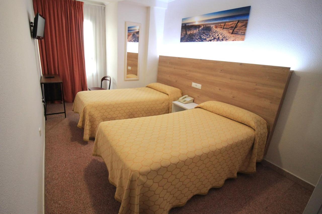 Hostal Pensimar El Altet Exterior photo